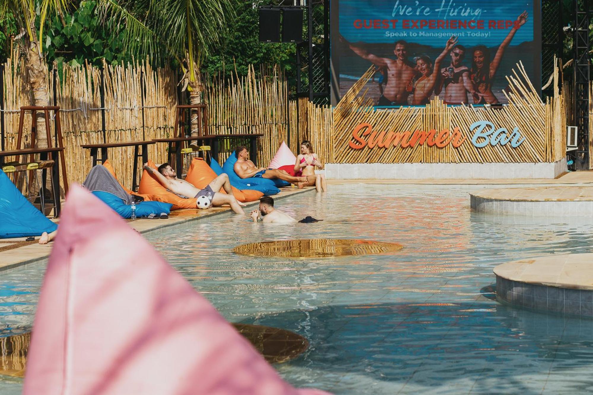 Summer Club And Hostel Ao Nang Kültér fotó