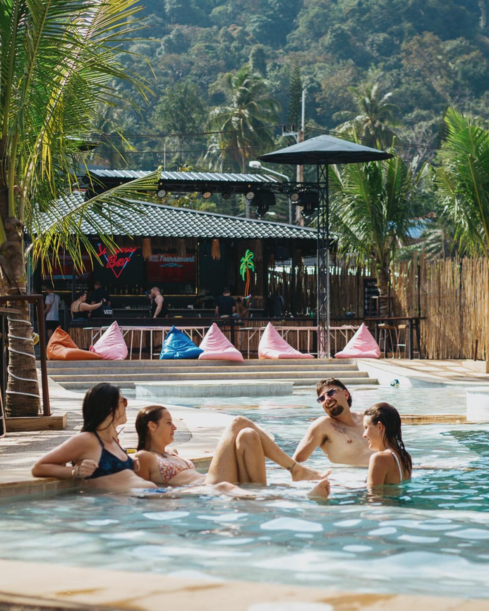 Summer Club And Hostel Ao Nang Kültér fotó